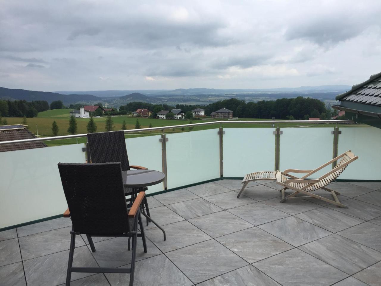Hotel Irmgard Strass im Attergau Екстер'єр фото